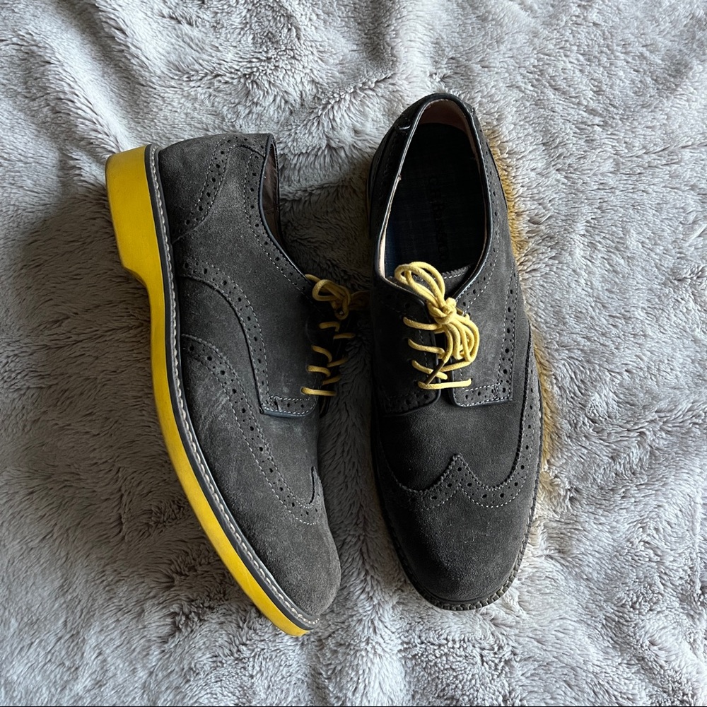 G.H. Bass & Co. Wingtip Oxford (suede; 9.5) - Picture 2 of 5